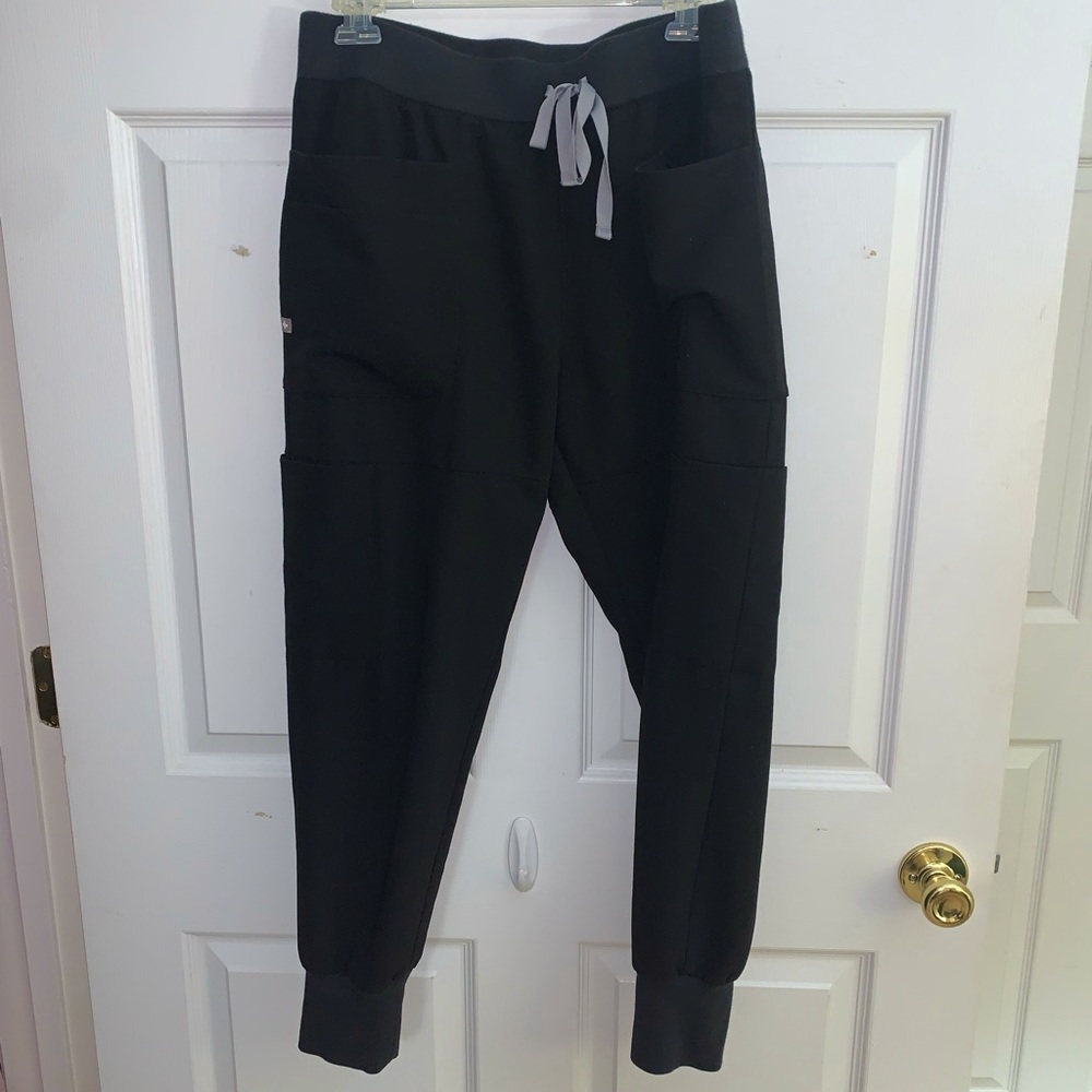 Figs joggers, size large